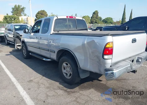 2000 Toyota Tundra Sr5 V8 from USA, damaged, VIN 5TBRT3411YS072720